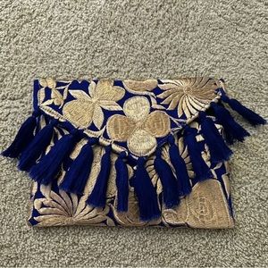 Royal blue and gold clutch 💙⚜️